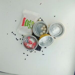 Mini storage containers w/ lids